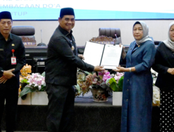 DPRD Barito Utara Sampaikan Pemandangan Umum Fraksi Terkait Lima Raperda Strategis